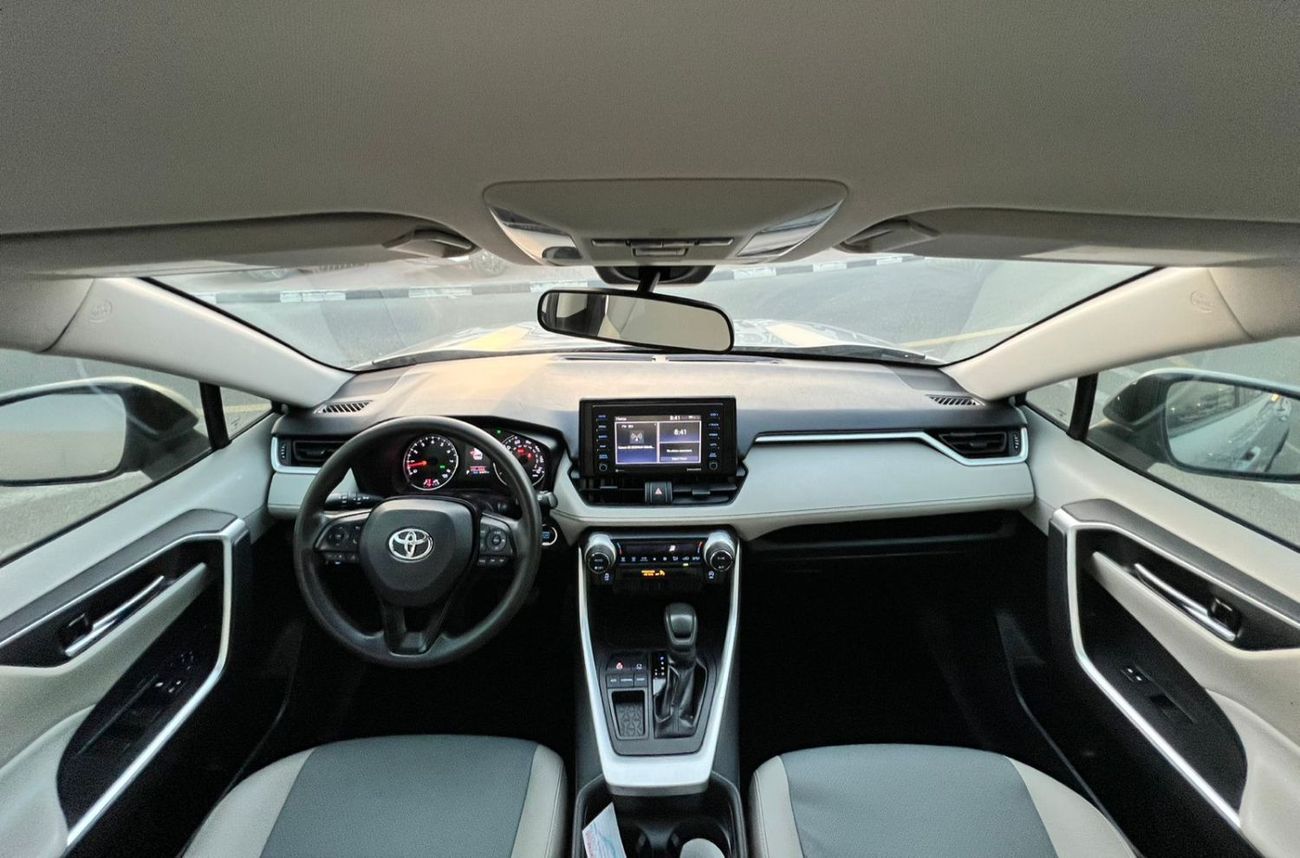 Toyota RAV4 2021 Toyota Rav4 XLE  - 2.5L V4 With Radar - Rear Camera - Leather Seats -
