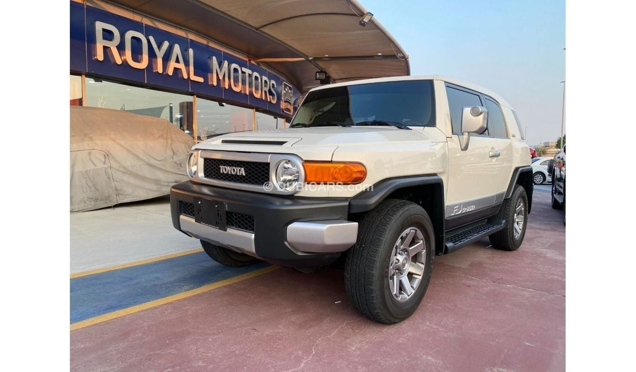 تويوتا إف جي كروزر GXR