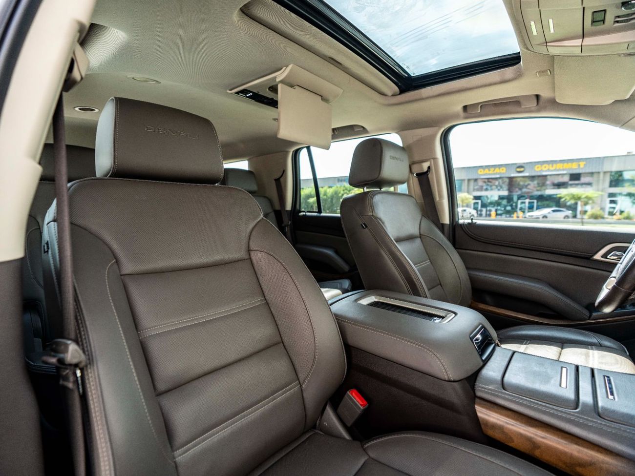 جي أم سي يوكون Denali 6.2L (8 Seater)