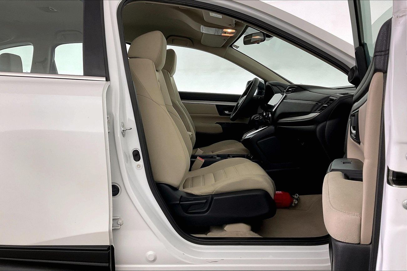 هوندا سي آر في LX | National Day Celebration | شامل الضمان | 0 ﺪﻔﻋﺓ ﺃﻮﻟﻯ