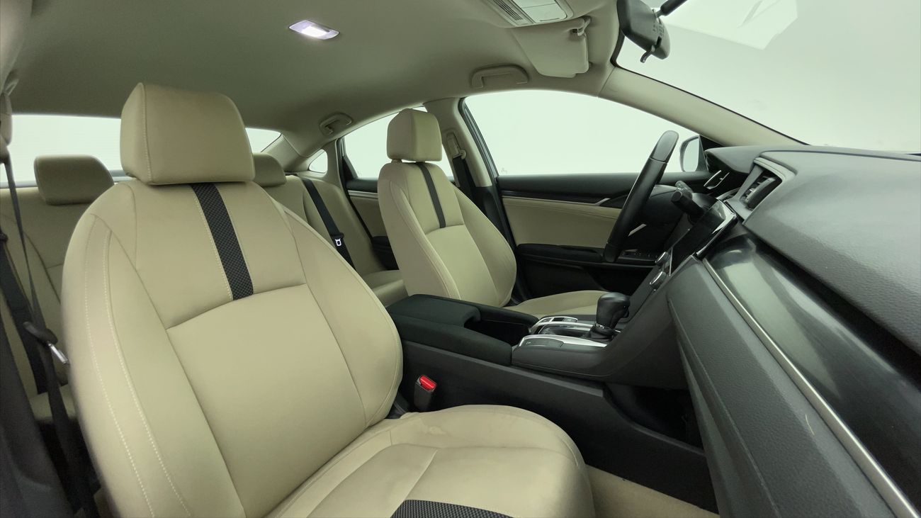 هوندا سيفيك LX 1.6 | بدون دفعة مقدمة | اختبار قيادة مجاني للمنزل