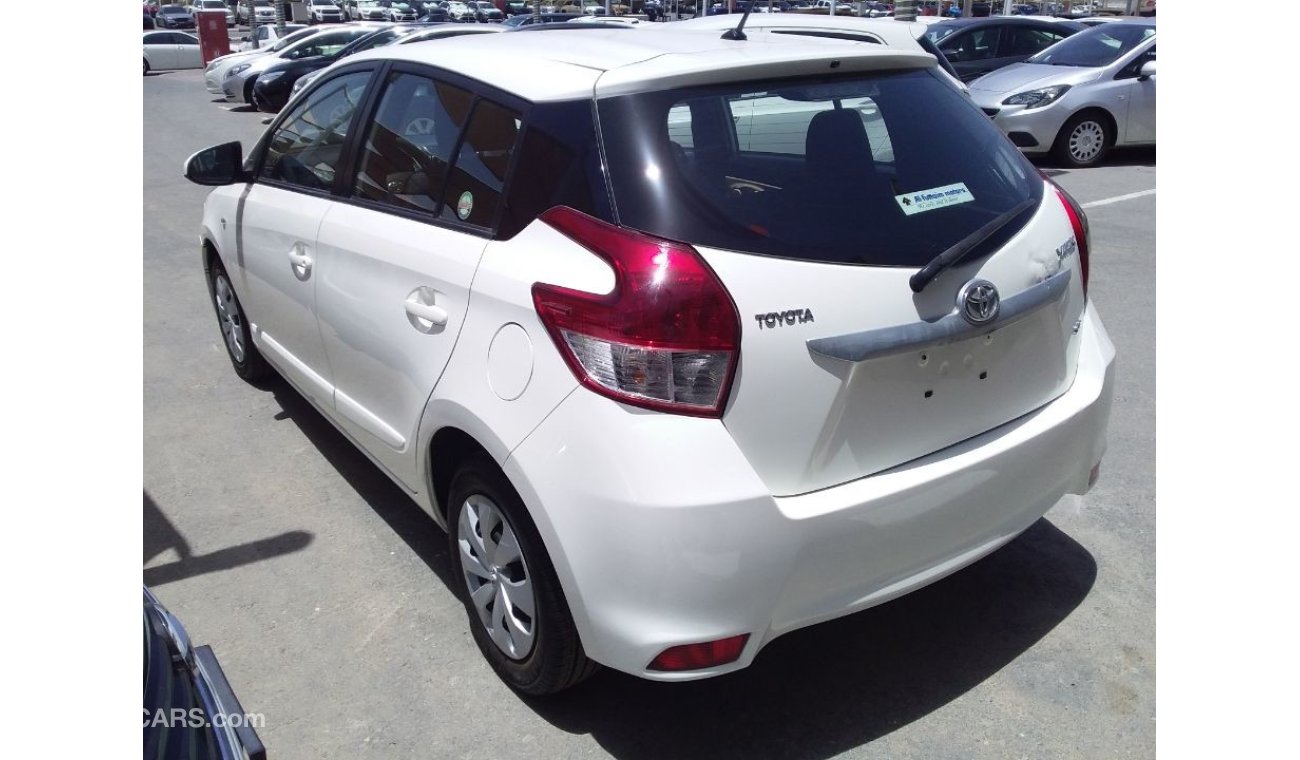 تويوتا يارس Toyota Yaris Hatchback 1.3 2015 GCC