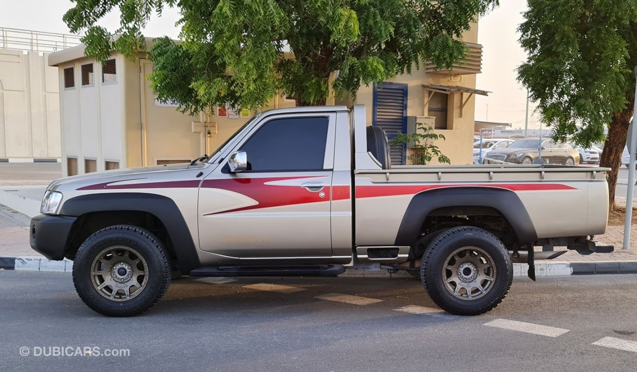 Nissan Patrol Pickup 2016 GCC Manual Transmission Perfect Condition