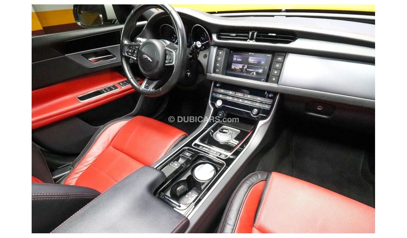 Jaguar XF R-Sport RESERVED ||| Jaguar XF 25t R-Sport 2016 GCC under Warranty with Flexible Down-Payment.