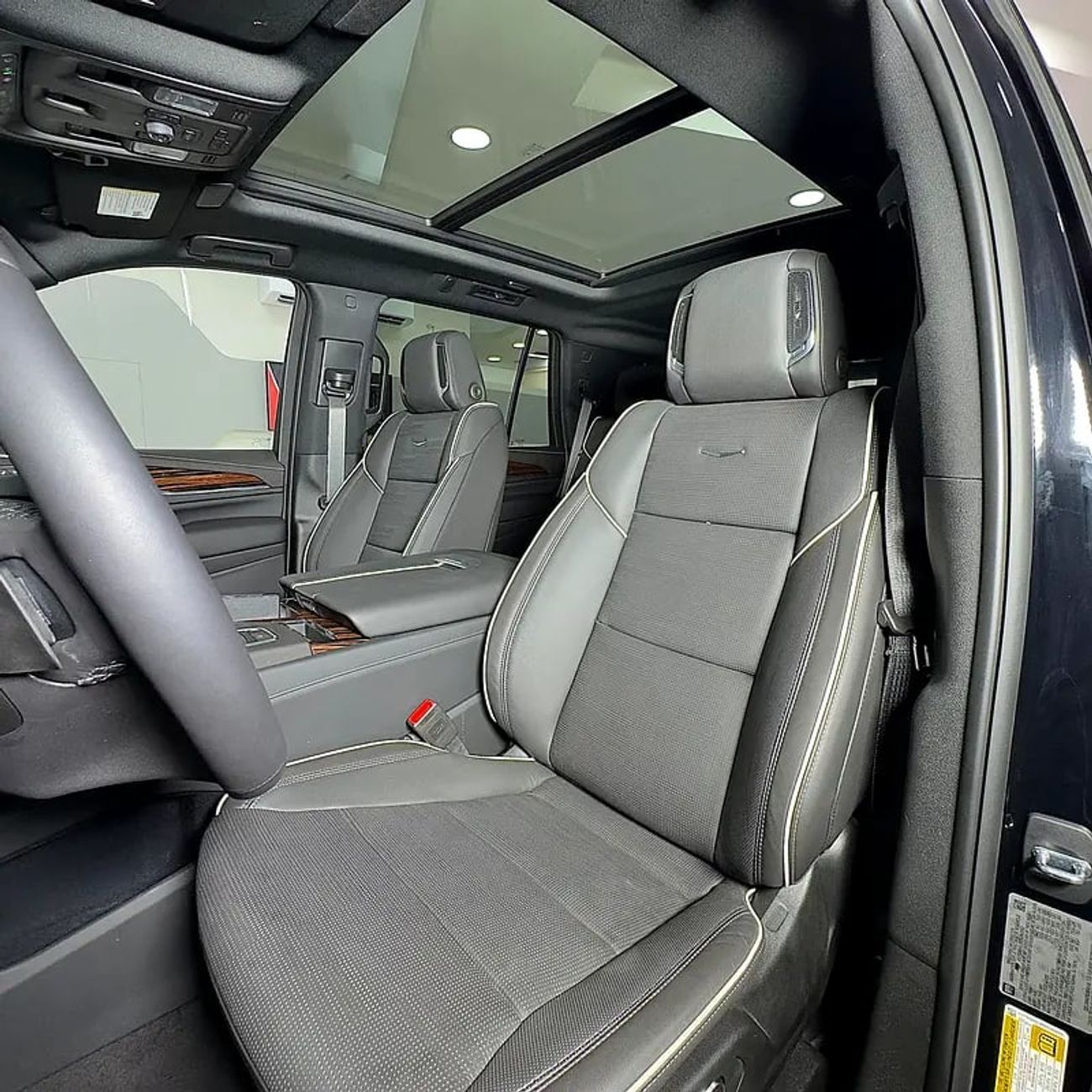 Cadillac Escalade Premium Luxury 6.2L 4WD Premium Luxury