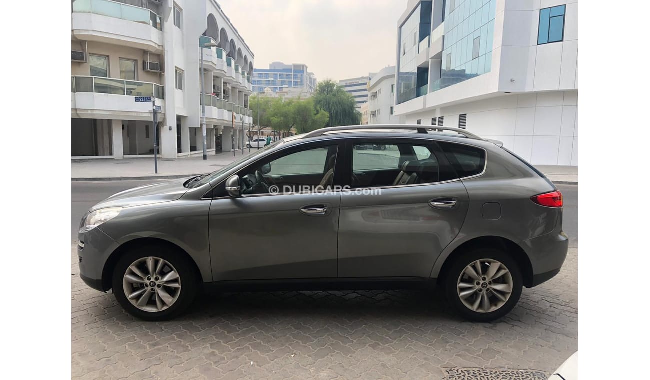 Luxgen U7 Luxgen u7 turbo ( suv ) 2014 model - Good condition - Dealer service only