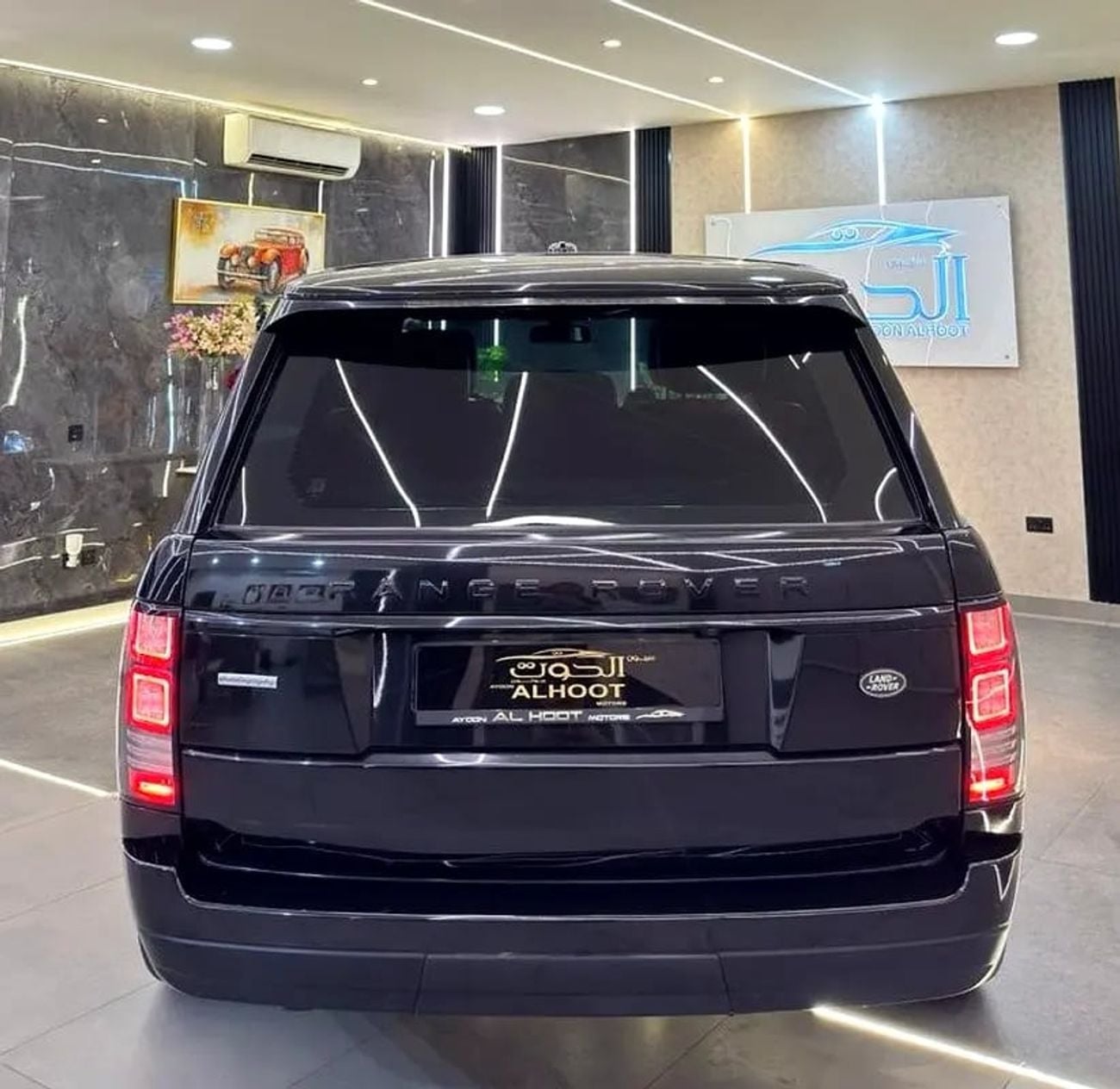 Land Rover Range Rover AUTOBIOGRAPHY SUPERCHARGED VOGUE V8 || GCC II FULLY LOADED || GIVEN WARRANTY || RED INTERIOR