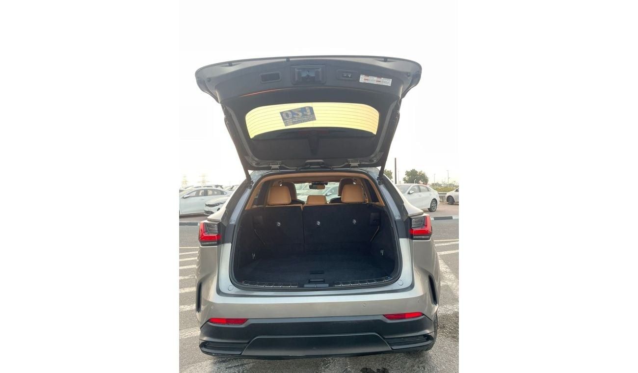 لكزس NX 300 2023 Lexus NX300 Premium 2.4L V4 Turbo - 4x4 AWD Full Option - 14,800 Mileage