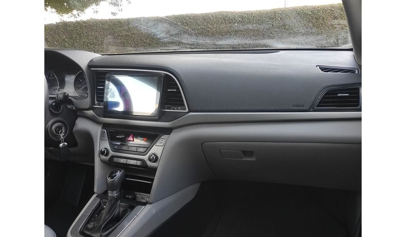 هيونداي إلانترا Standard 2.0L Hyundai Elantra 2017 2.0 usa full automatic