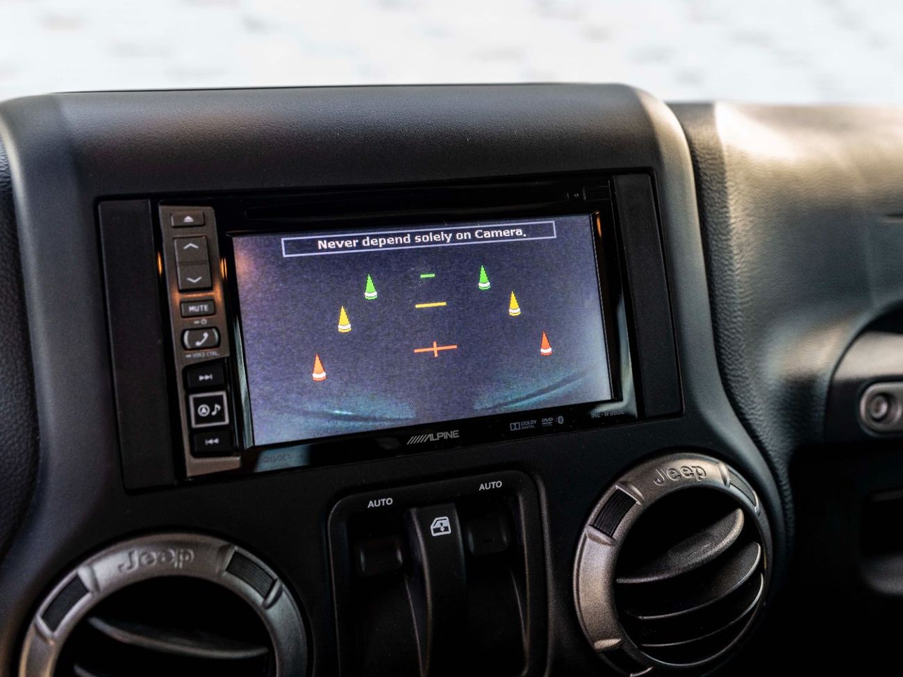 Jeep Wrangler Sport 3.6L A/T (5 Seater)