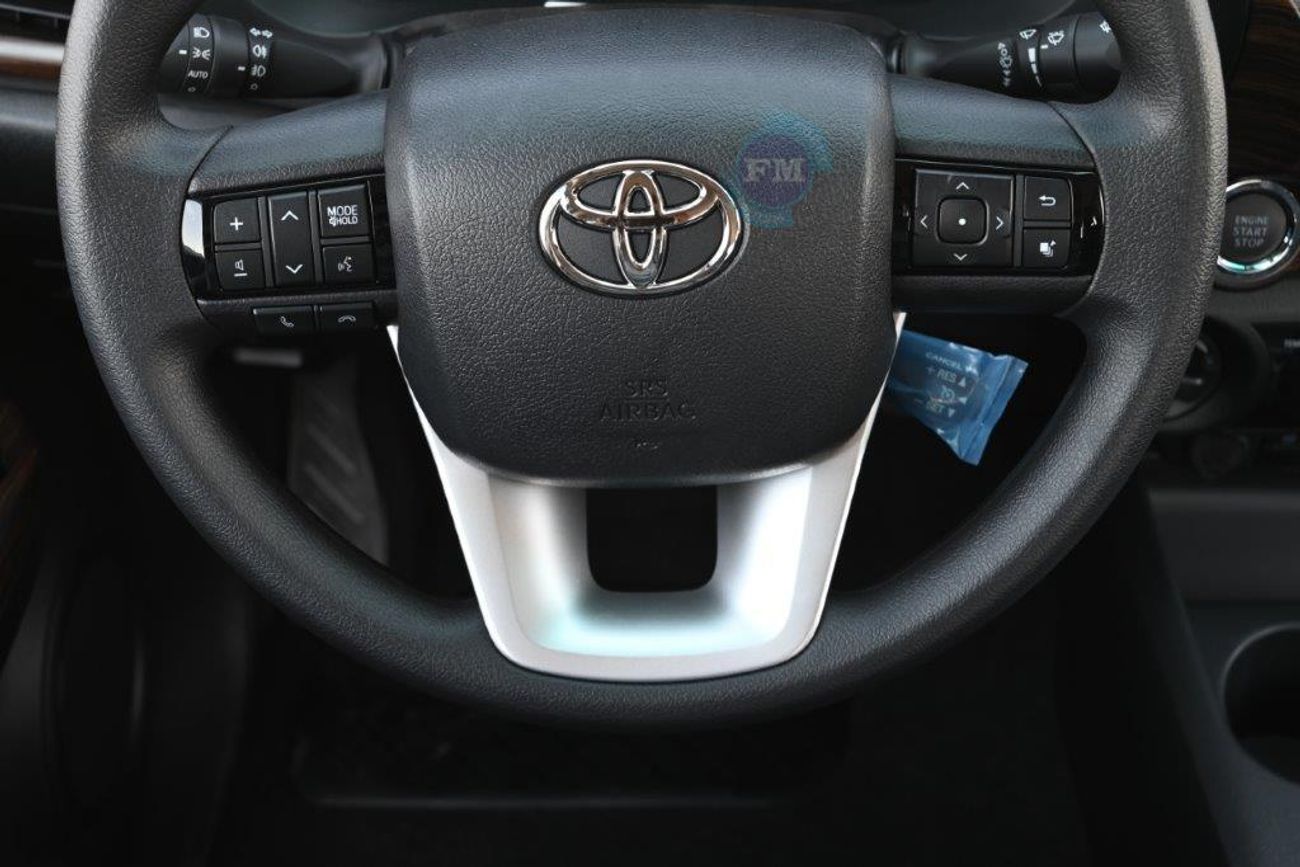 تويوتا هيلوكس Double Cab SR5 2.7L Petrol 4WD Automatic