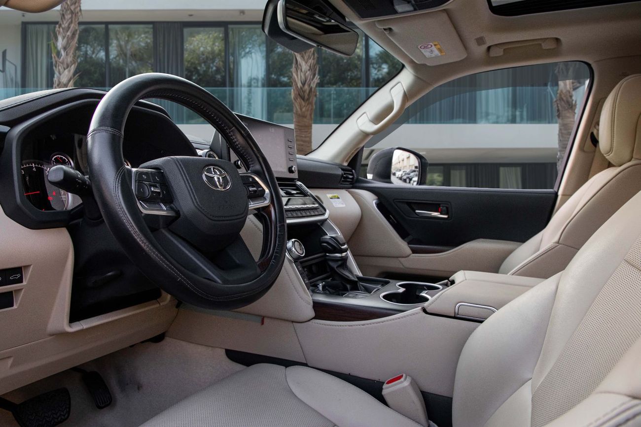 تويوتا لاند كروزر | 4,113 P.M | 0% Downpayment | Agency Warranty!