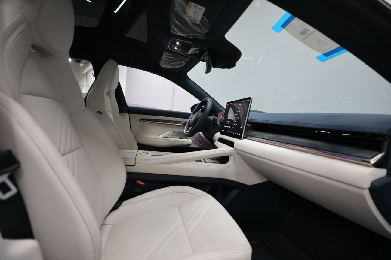 زيكر 001 Zeekr 001 | Electric | Flagship AWD | Brand New | AED 3,350 monthly with 0% Downpayment | 3 Years Wa