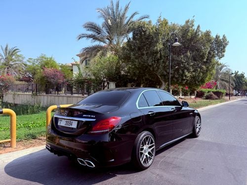 مرسيدس بنز C 300