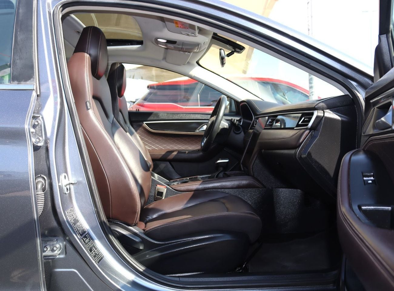 جاك J7 LUXURY جاك J7 - موديل 2023 - فل أوبشن - خليجى - بدون حوادث - محرك 1.5 - بحاله ممتازه من الداخل والخا