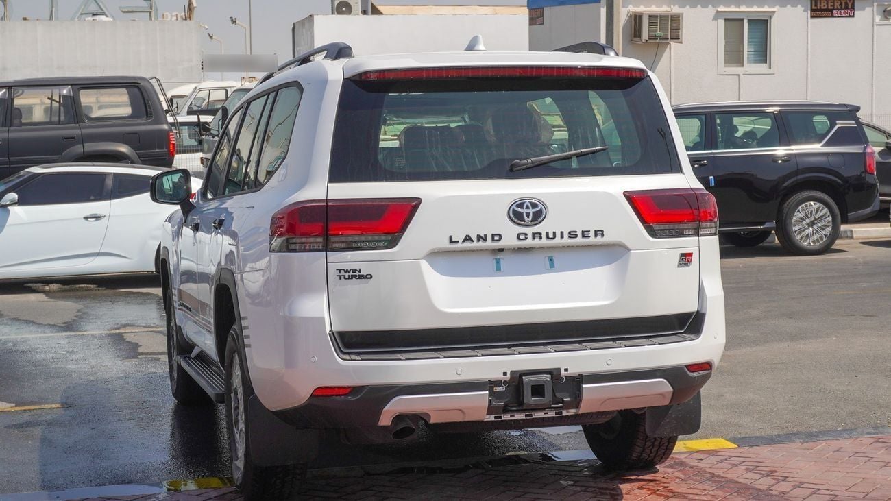 تويوتا لاند كروزر GR SPORT 3.5L V6 Oman Specs