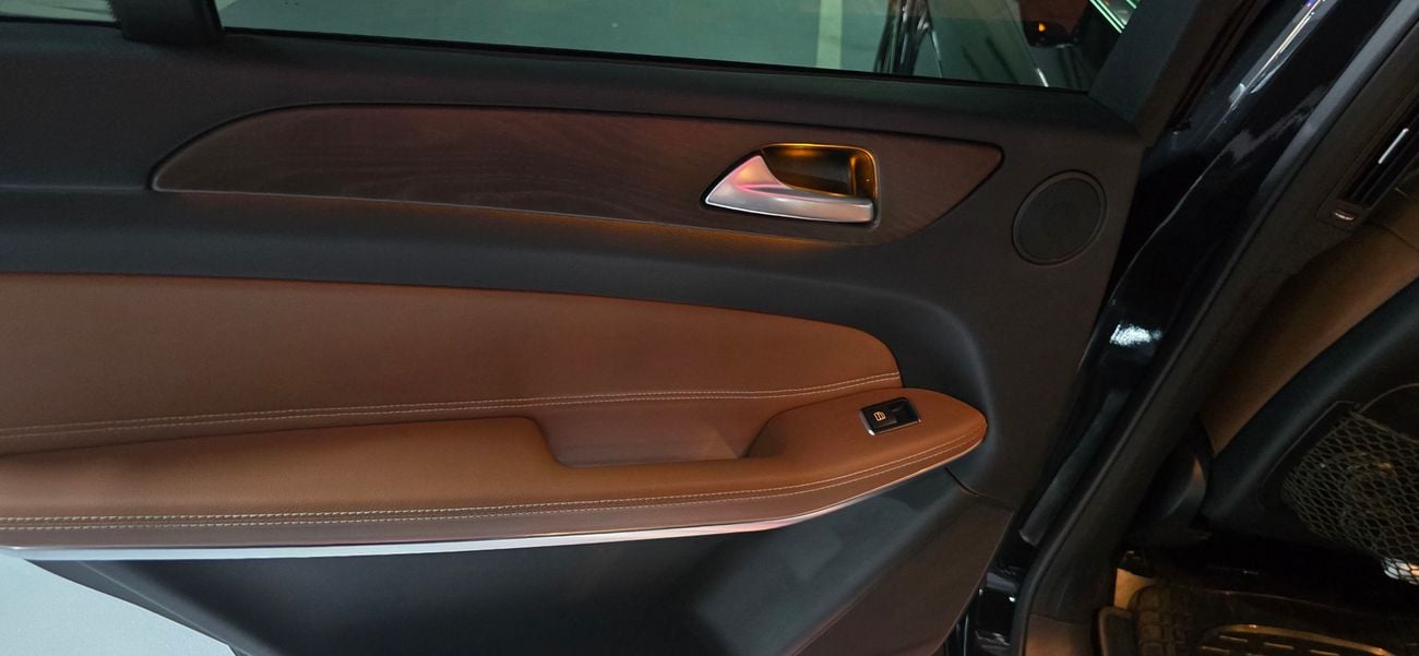 Mercedes-Benz GLS 500