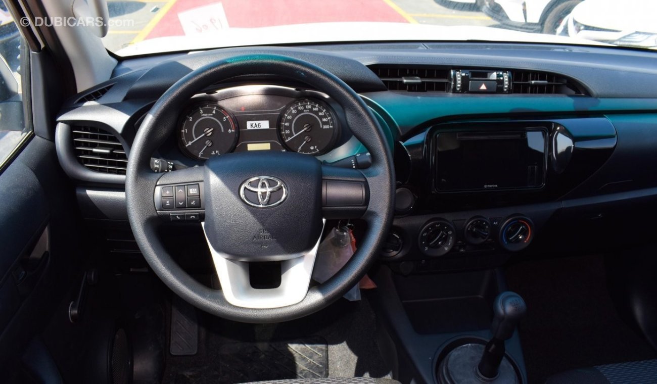 Toyota Hilux DLX 2.4 L