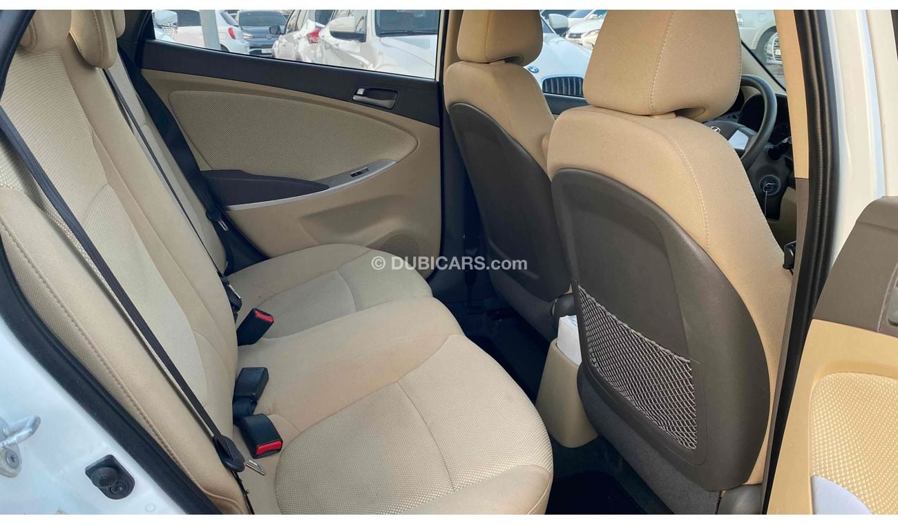 Hyundai Accent GLS, 1.6L V4