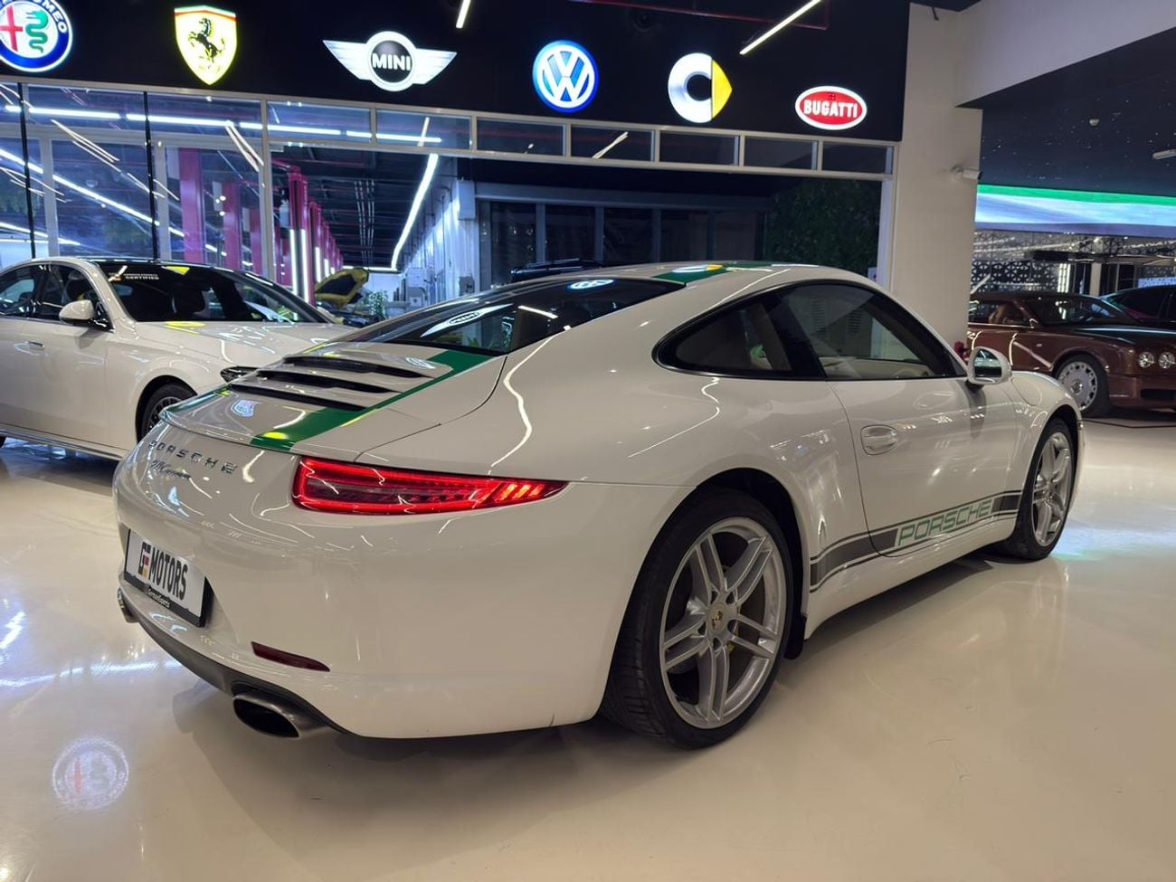 Porsche 911 Carrera 3.6L Coupe 2012 Porsche 911 Carrera - GCC - Full Service History - Good Condition