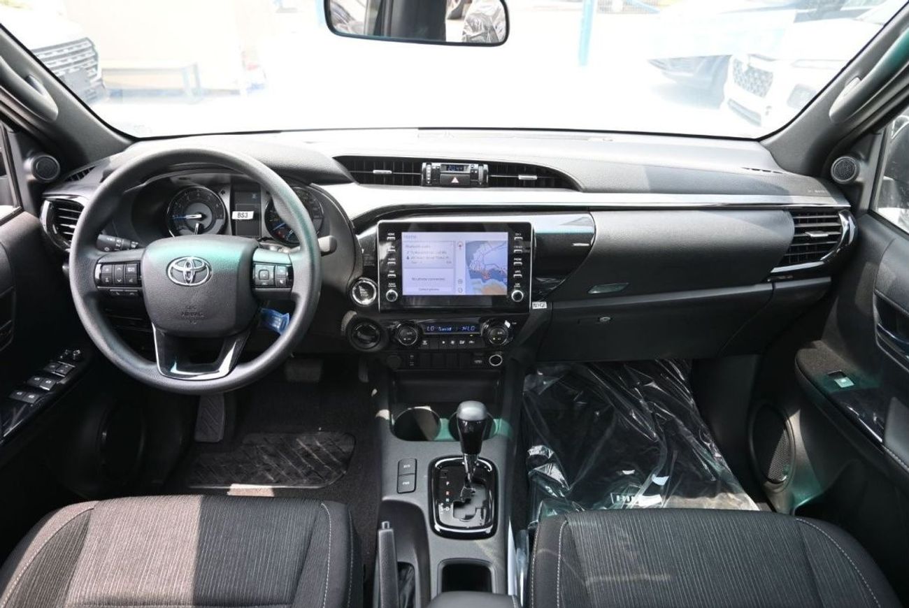 Toyota Hilux Toyota Hilux SR5 Adventure 4.0L V6, Petrol, 4WD, Pickup, Model 2024, Color Black