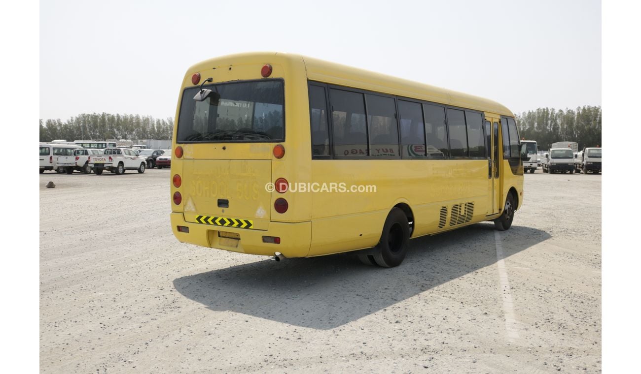 ميتسوبيشي روزا 26 SEATER SCHOOL BUS