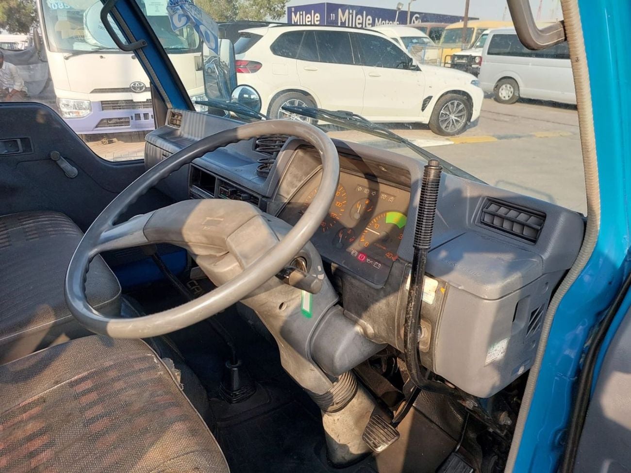 Mitsubishi Fuso Canter (RAMADAN OFFER) MITSUBISHI CANTER TRUCK RHD 1988 MODEL 8.4 L DIESEL MANUAL(PM427337)
