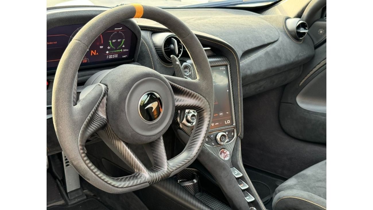 McLaren 765LT Std GCC SPEC 1 OF 765 CARBON FIBER NEAT AND CLEAN