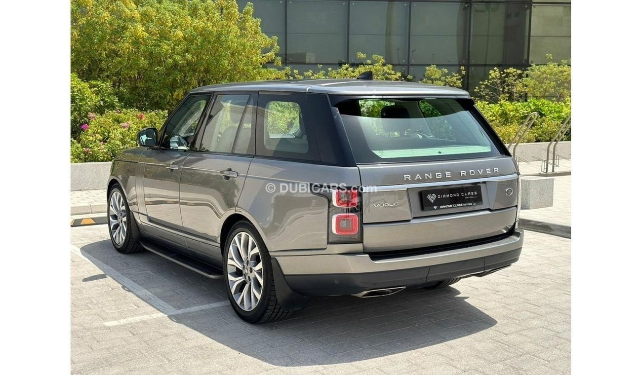 Land Rover Range Rover Range Rover Vogue HSE  P380 V6 Panoramic  2019 GCC  Full Service History  Under Warranty