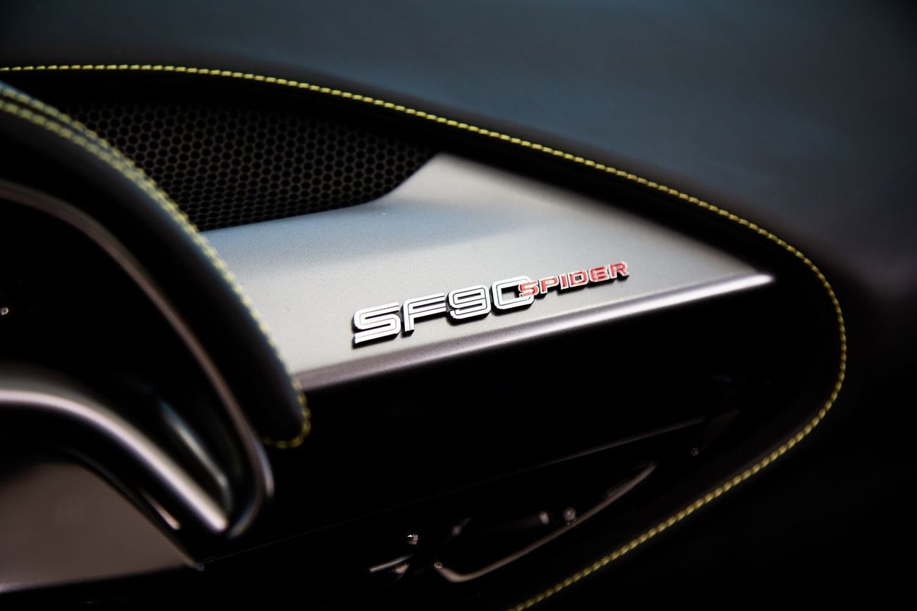 Ferrari SF90 Spider Ferrari SF90 Spider Assetto Fiorano