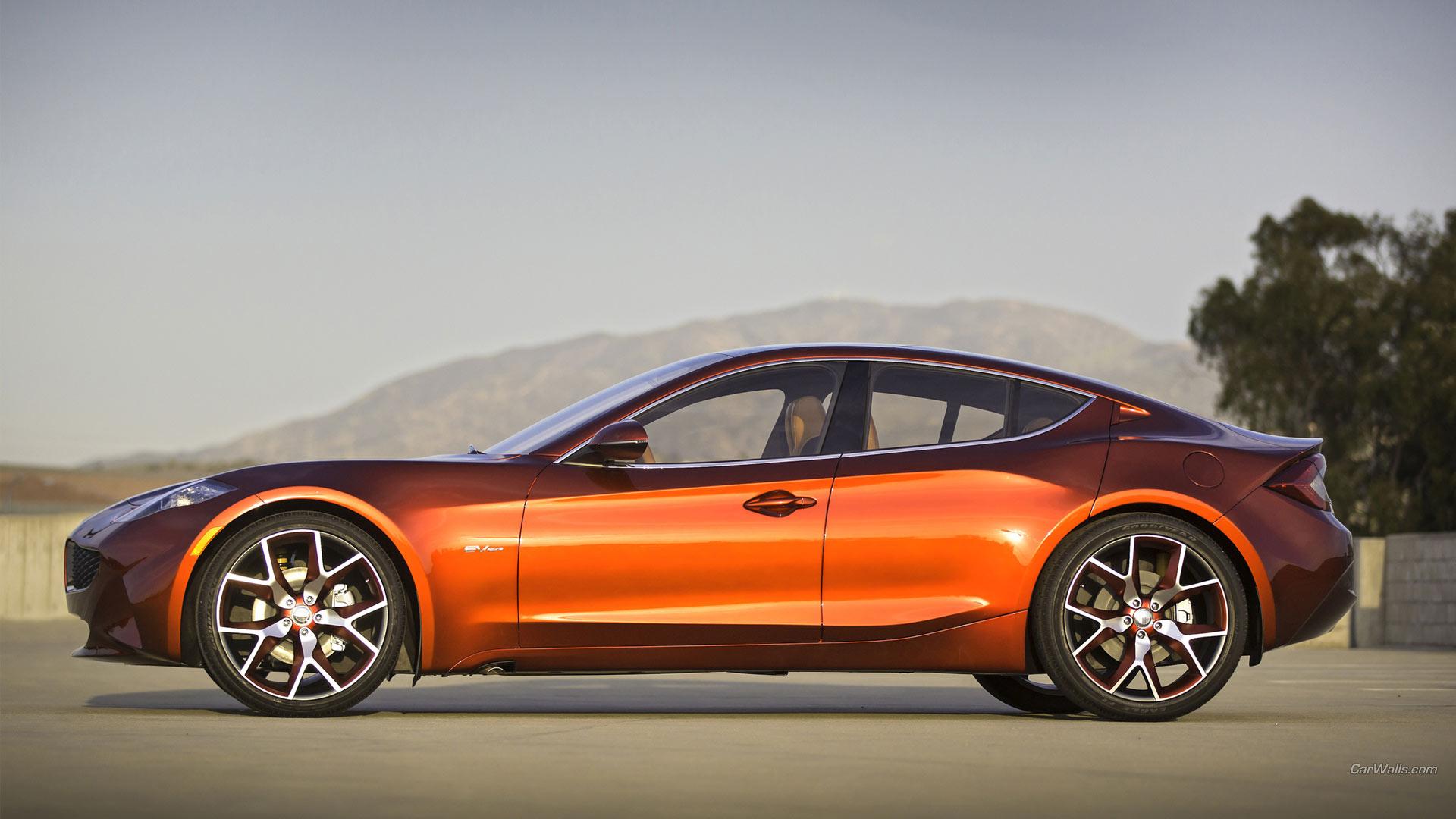 Fisker Karma exterior - Side Profile