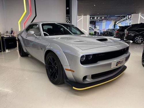 دودج تشالينجر 2023 Dodge Challenger 392 Hemi Scat Pack Shaker 6.4L / 3 Years Warranty and Service