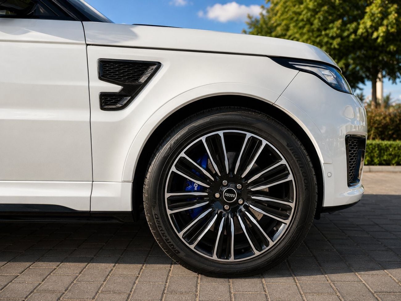 Land Rover Range Rover Sport SVR 5.0L (575 HP) AWD