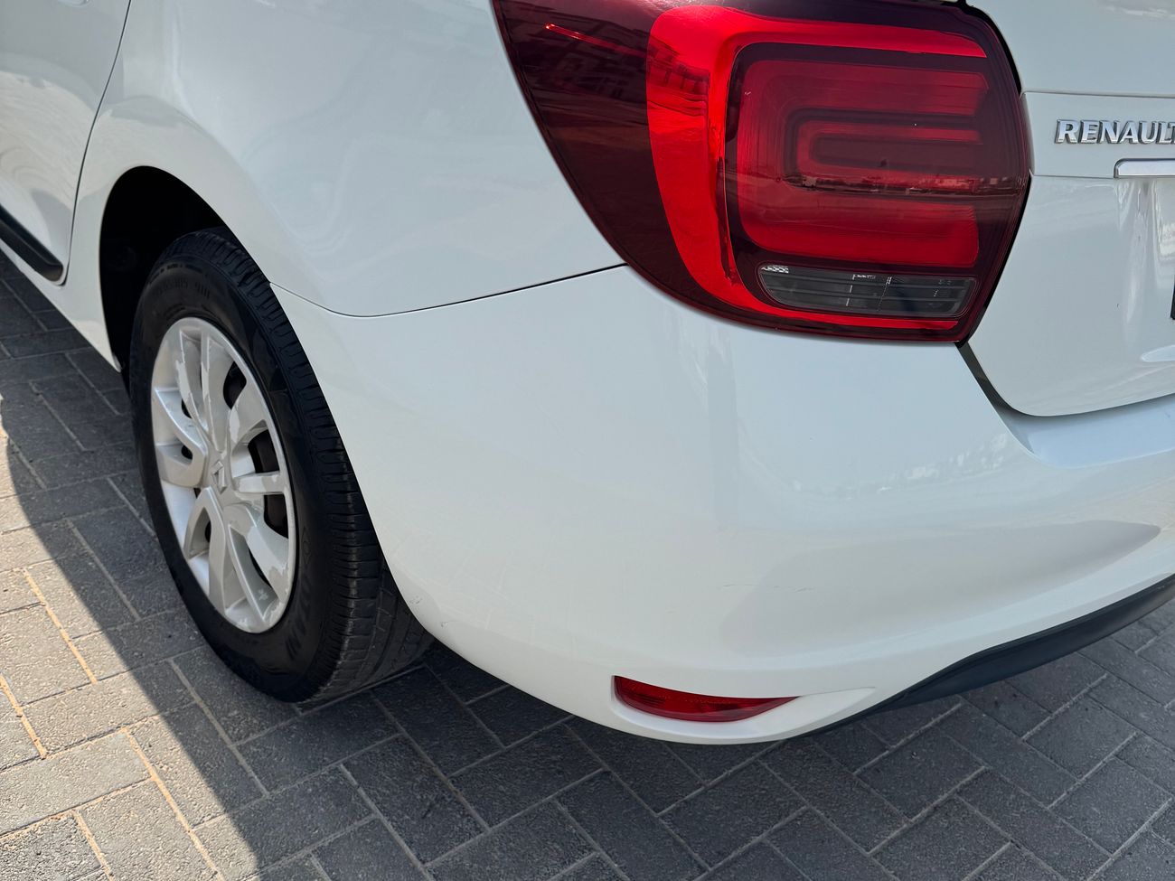 رينو سيمبول