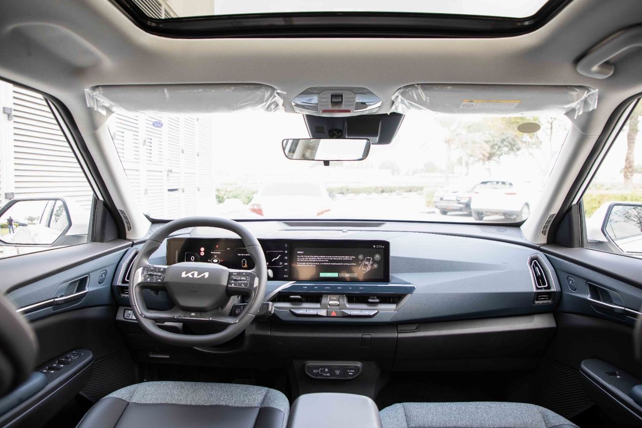 كيا EV5 2024 KIA EV5 LAND 530 - رمادي من الداخل أسود وأزرق | للتصدير فقط