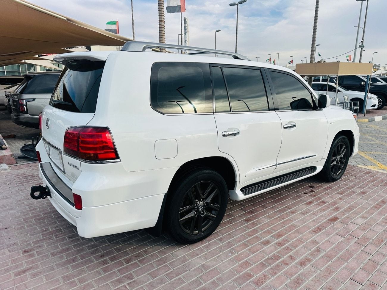 لكزس LX 570 TOP