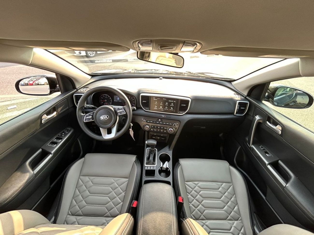 كيا سبورتيج 2021 Kia Sportage 2.4L V4 - MiOption + Leather & Electric Seats - Apple/Android Play - Rear CAM - Ri