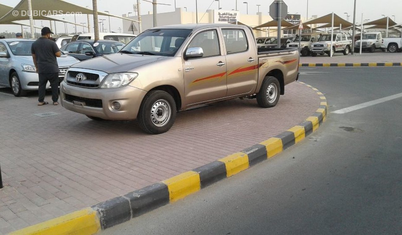 Toyota Hilux GCC NO PAIN NO ACCIDENT PERFECT