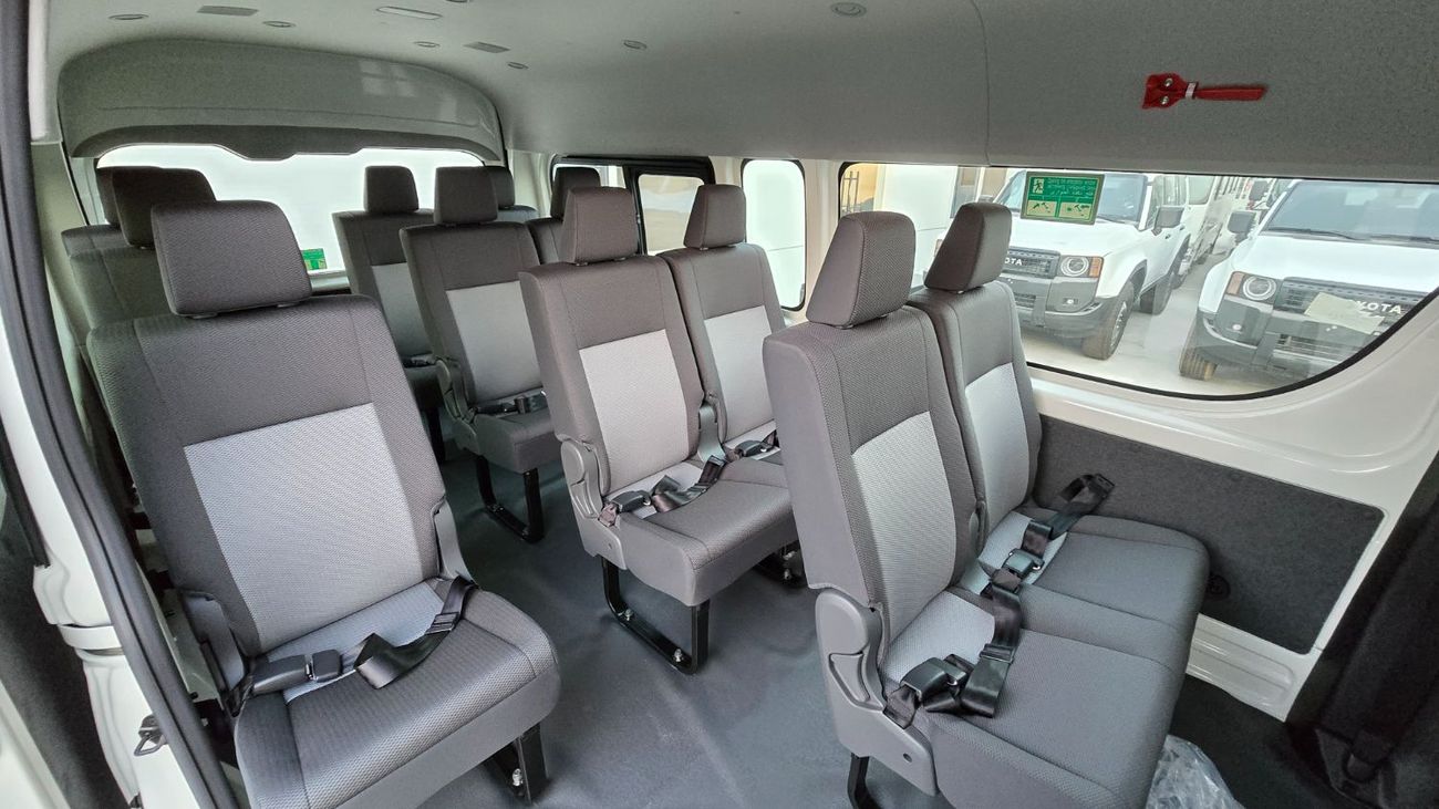 Toyota Hiace TOYOTA HIACE HIGHROOF A/T 3.5L GASOLINE 13 SEATER