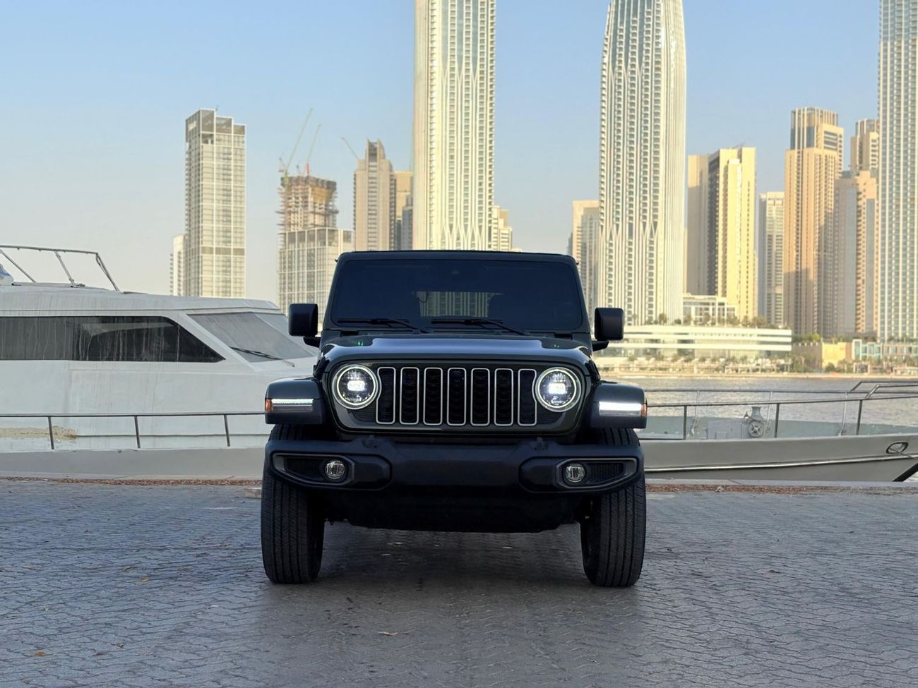 جيب رانجلر Unlimited Sahara 2.0L A/T