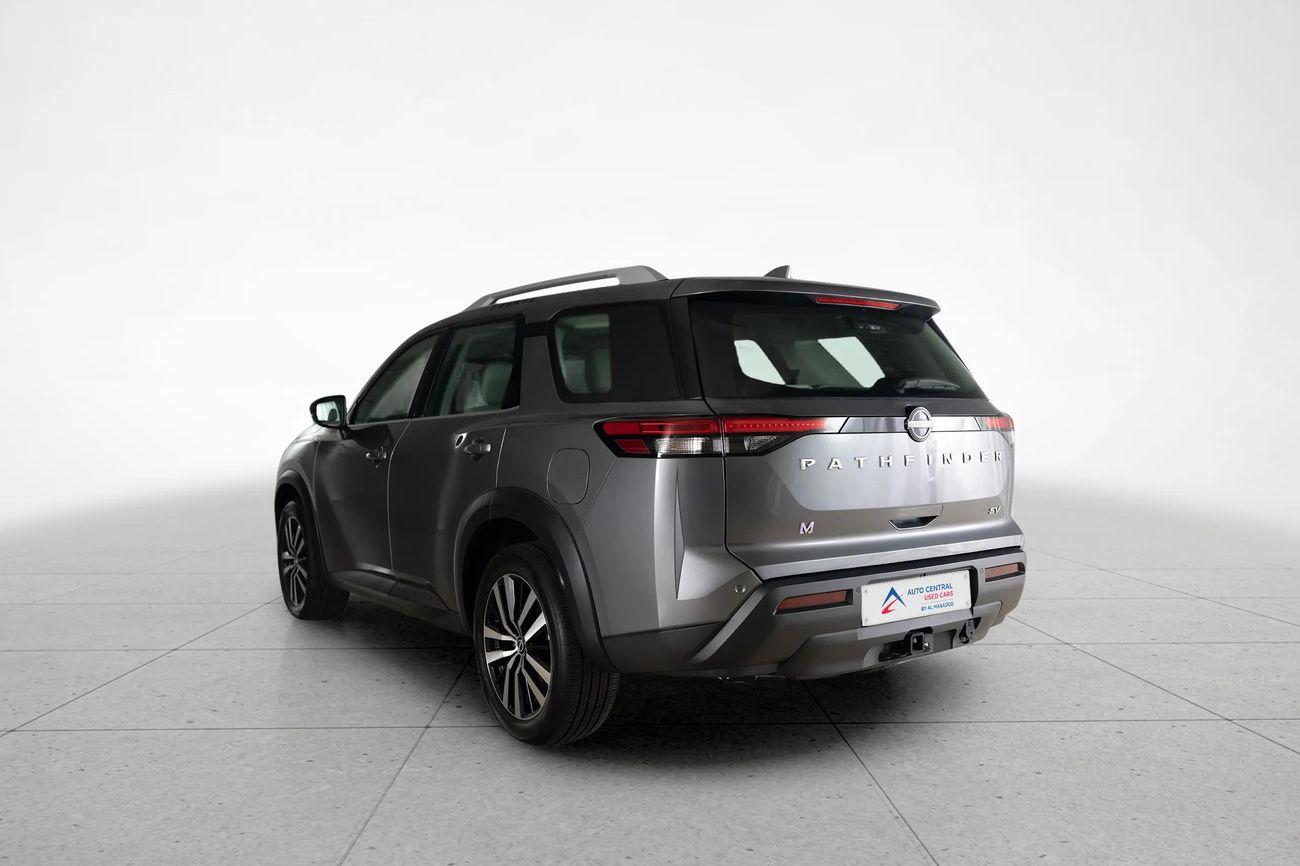 Nissan Pathfinder SV 3.5L (260 HP) 4WD SV 3.5