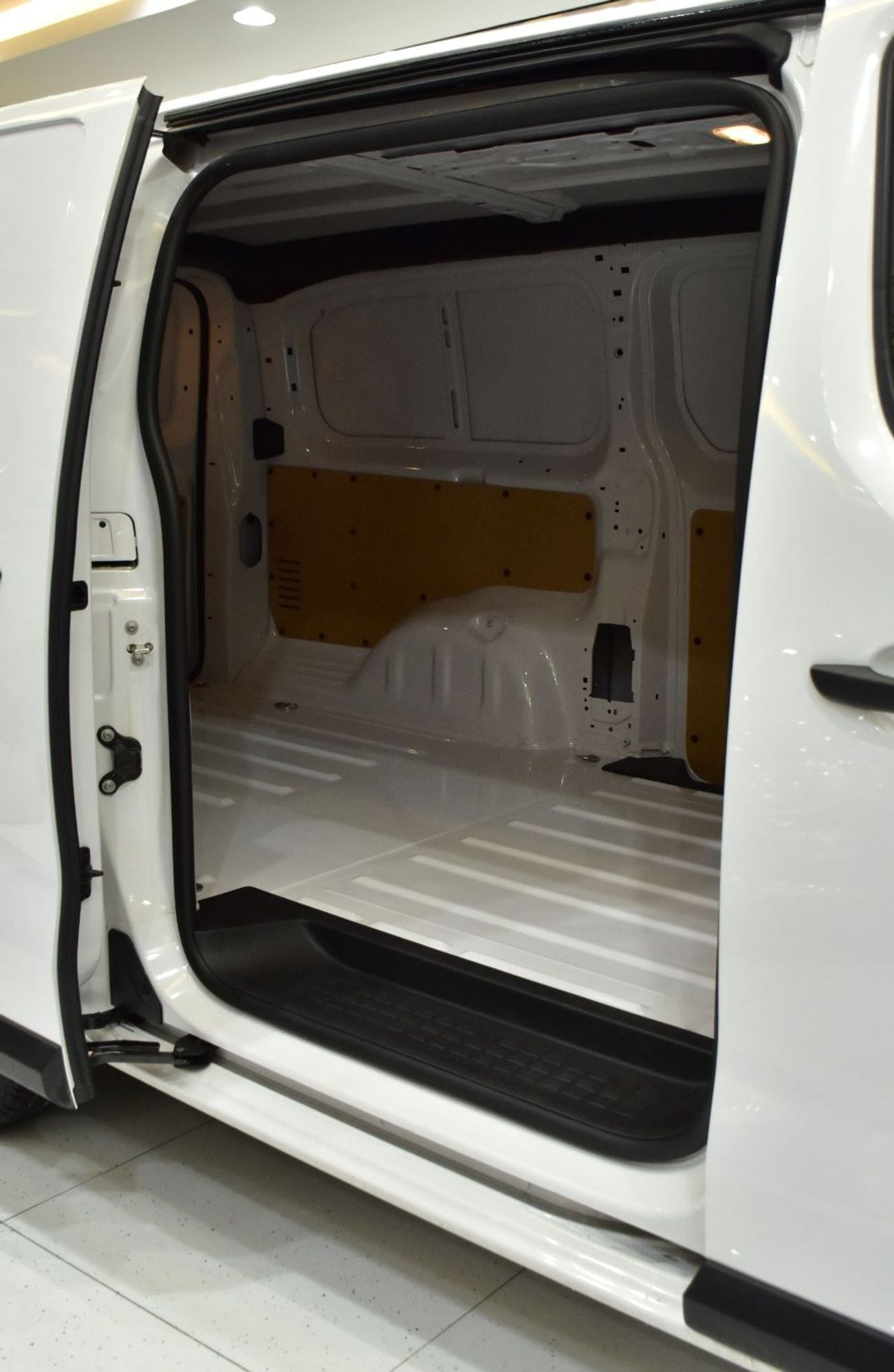 فيات سكودو  EXCELLENT DEAL for our Fiat Scudo ( 2025 Model ) in White Color GCC Specs