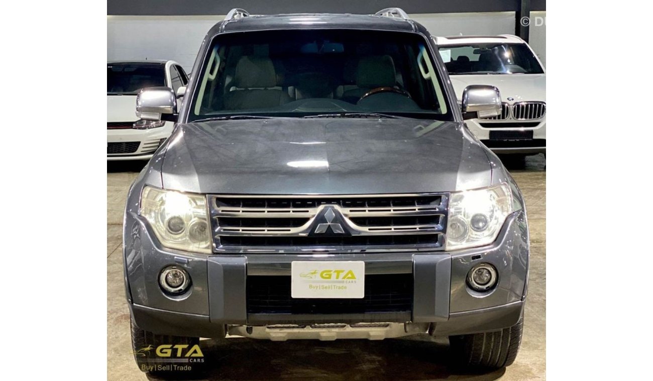 ميتسوبيشي باجيرو 2011 Mitsubishi Pajero, Full Options, Service History, GCC