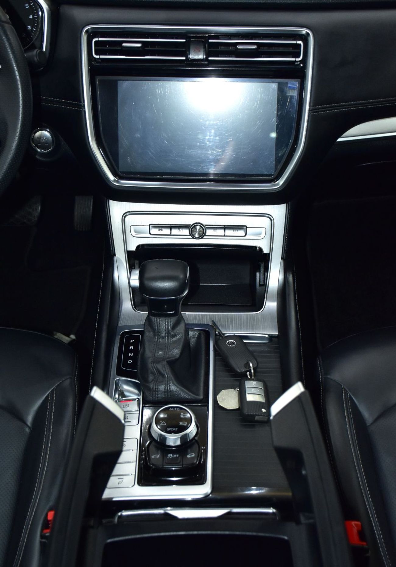 MG RX8 EXCELLENT DEAL for our MG RX8 30T 4WD ( 2020 Model ) in White Color GCC Specs