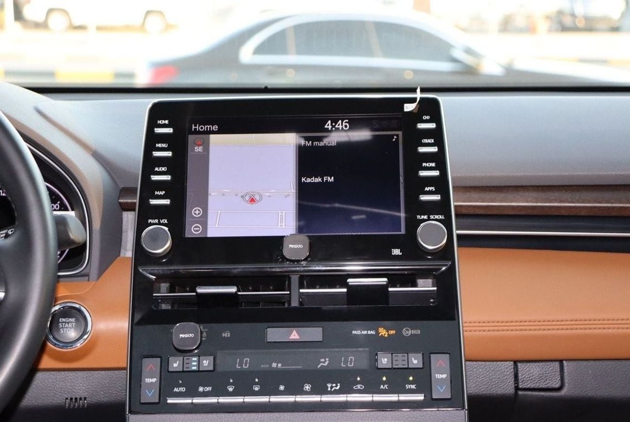 Toyota Avalon Limited 3.5L Toyota Avalon V6 / GCC / First Owner / Full / Under Warranty