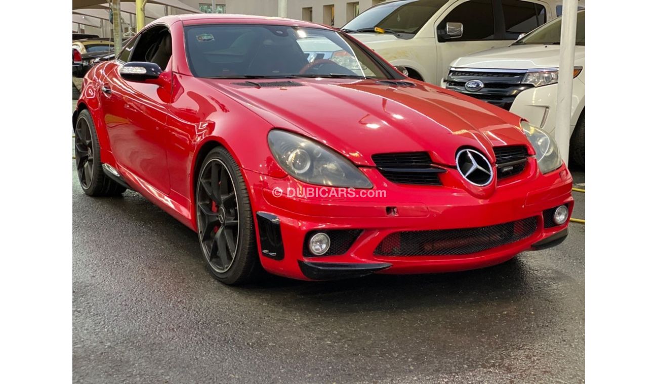 Mercedes-Benz SLK 55 AMG Mercedes Benz SLK 55 AMG, convertible, GCC, in perfect condition