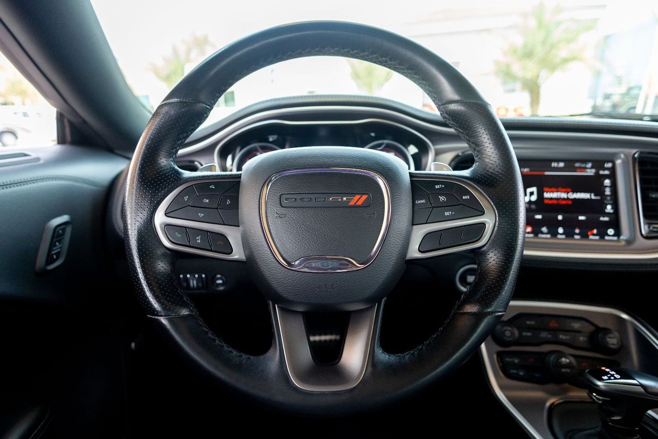 Dodge Challenger R/T Plus 5.7L (372 HP)