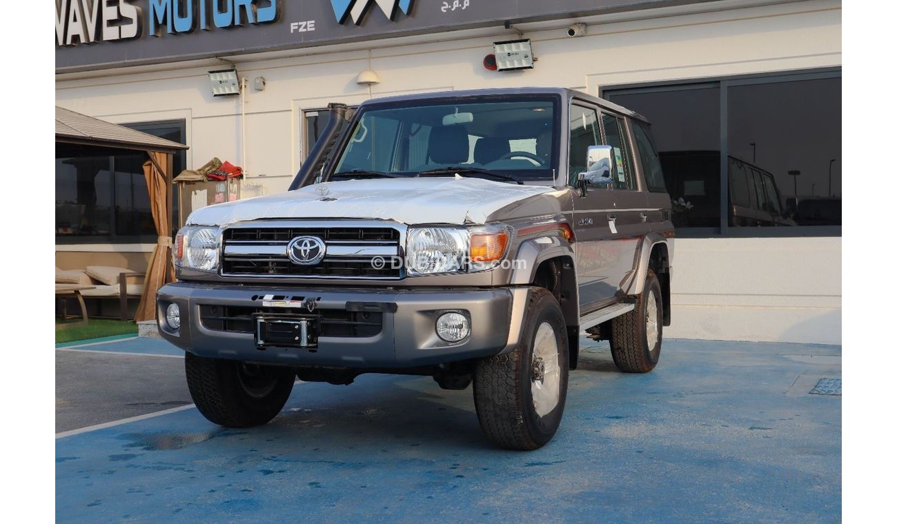 تويوتا لاند كروزر 70 TOYOTA LAND CRUISER HARDTOP 4.0L 2023