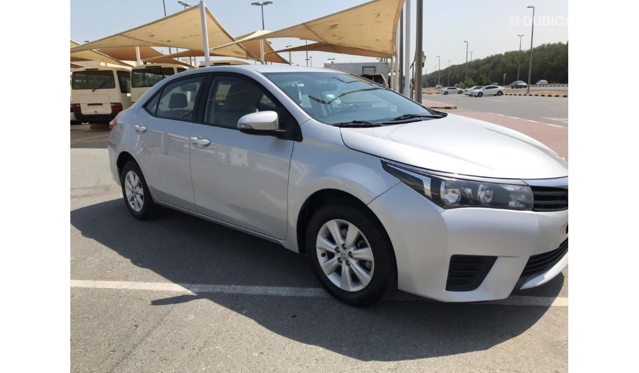 Toyota Corolla gcc 2.0 very good car