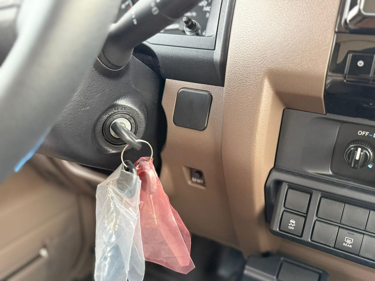 Toyota Land Cruiser 70 4.0L MID OPTION MANUAL WITH COOLING BOX